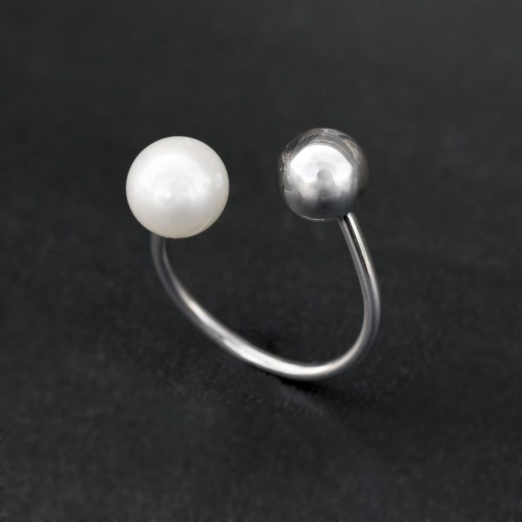 Ασημένιο δαχτυλίδι με λευκό μαργαριτάρι | Emmanuela fashion κοσμήματα